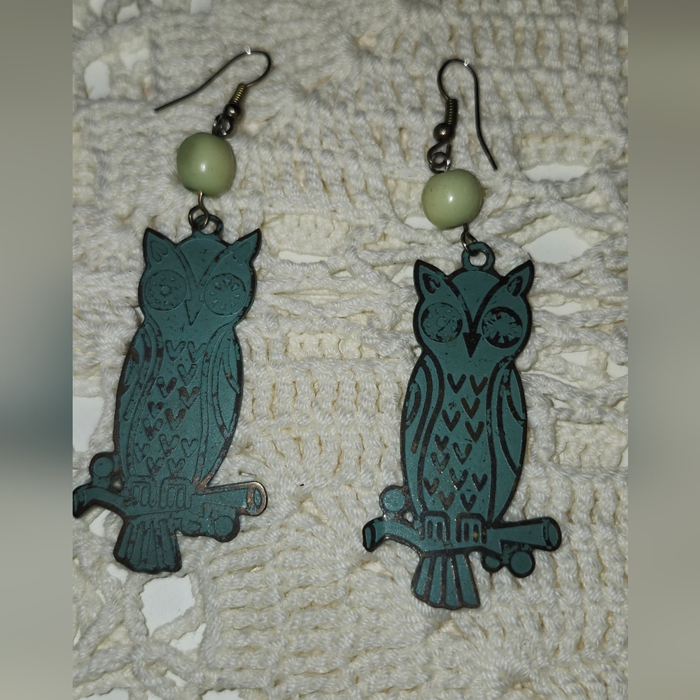 Owl Design Green Earrings